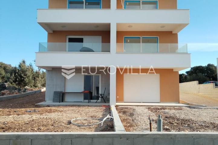 Pag, Mandre trosoban stan, apartman S2 na drugom katu 71 m² NOVOGRADNJA