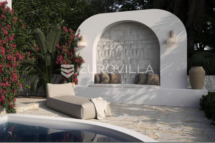 Okolica Trogira, stan 80,75 m², prizemlje, s bazenom, 70 m od mora