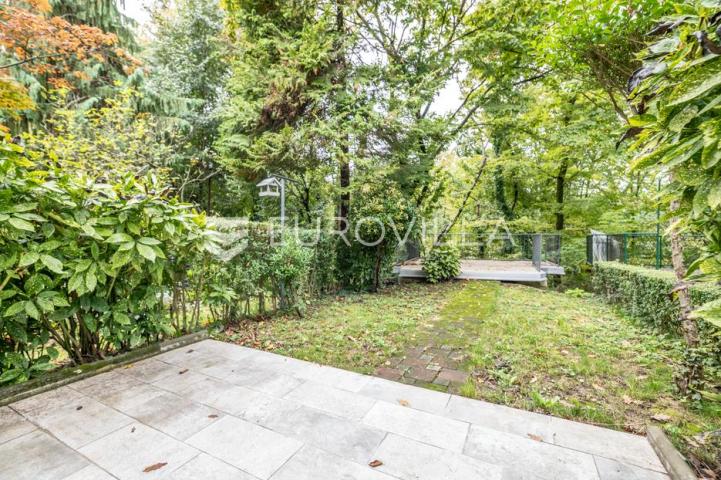 Zagreb, Maksimir, novouređena trosobna kuća 120 m² s garažom i vrtom