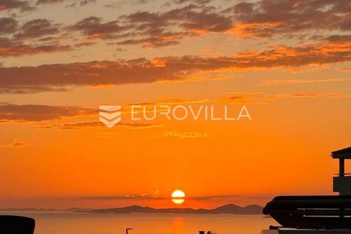 Primošten Resort, dvoetažni penthouse s panoramskim pogledom na more