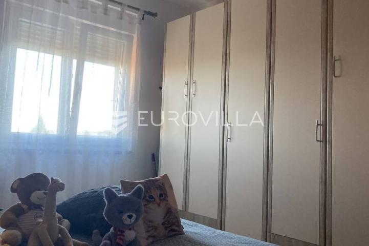 Istra, Rovinj, funkcionalan dvosoban stan neto korisne površine od 53,75 m² na super lokaciji