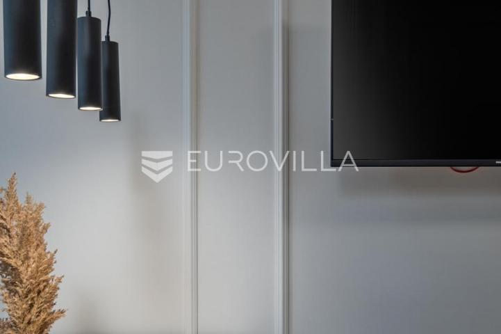 Rijeka, Centar, novouređen luksuzan stan 98 m² s tri apartmana