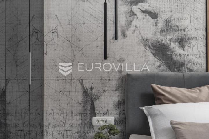 Rijeka, Centar, novouređen luksuzan stan 98 m² s tri apartmana