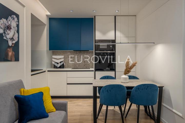 Rijeka, Centar, novouređen luksuzan stan 98 m² s tri apartmana