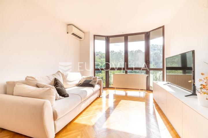 Zagreb, Vrhovec, dvosoban stan 42 m2 na 3. katu