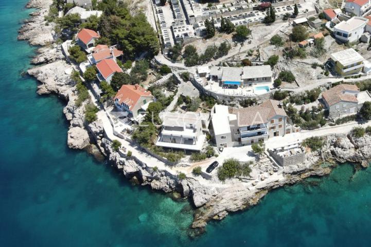 Primošten, autentična kamena ljepotica smještena na jedinstvenoj poziciji 