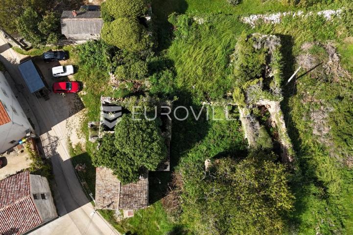 Istra, Višnjan, Autentična istarska stancija, 470 m², s građevinskom dozvolom