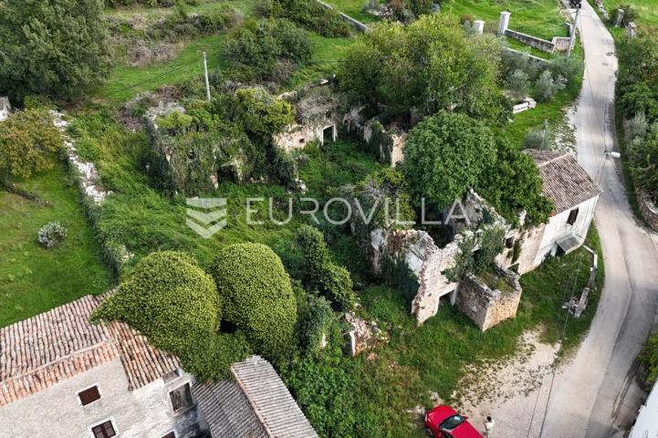 Istra, Višnjan, Autentična istarska stancija, 470 m², s građevinskom dozvolom