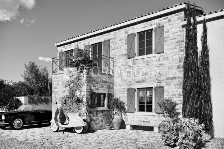 Istra, Višnjan, Autentična istarska stancija, 470 m², s građevinskom dozvolom
