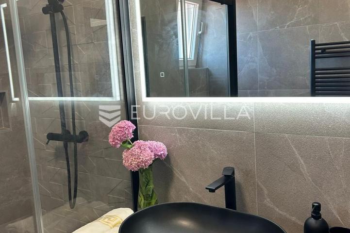 Zadar, Privlaka, prekrasna kuća za odmor s bazenom