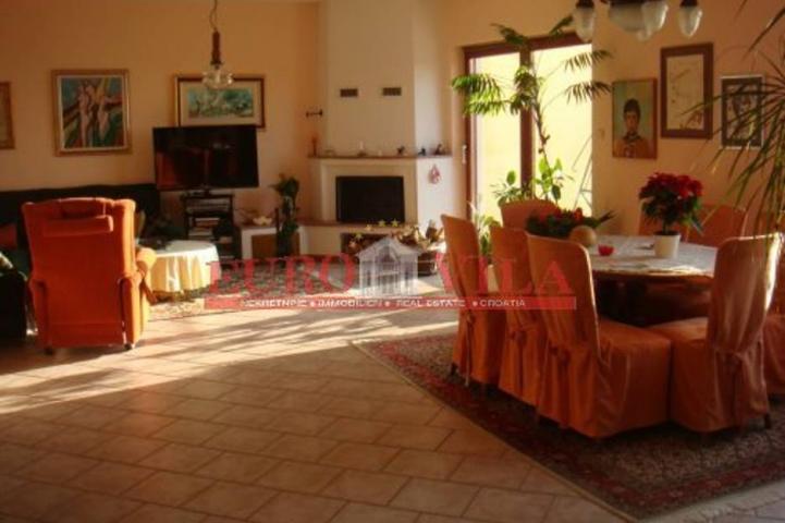 Obiteljska vila u podsljemenskoj zoni 500m2 na zemljistu od 6081m2