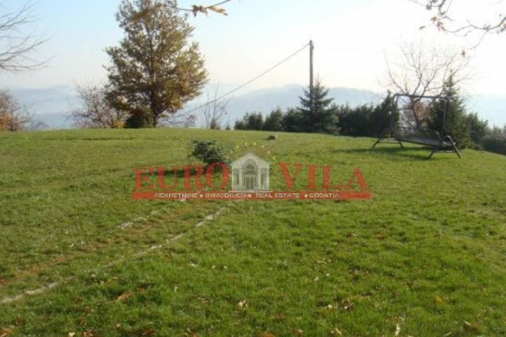 Obiteljska vila u podsljemenskoj zoni 500m2 na zemljistu od 6081m2