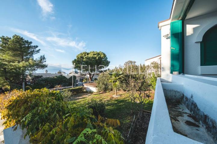 Otok Krk, Njivice, prekrasna kuća s pogledom na more 244 m²