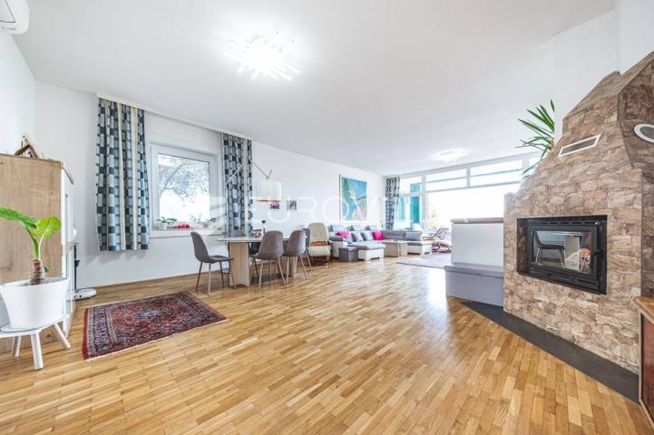 Otok Krk, Njivice, prekrasna kuća s pogledom na more 244 m²