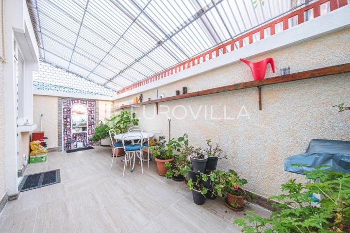 Otok Krk, Njivice, prekrasna kuća s pogledom na more 244 m²