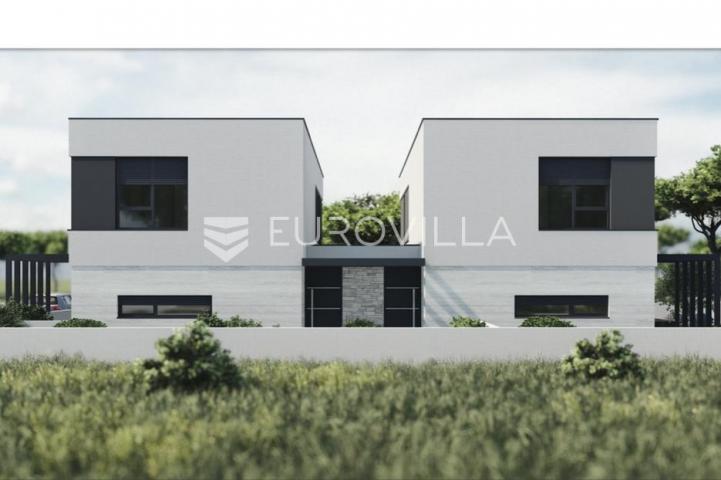 Medulin, moderna dvojna kuća oznake B - 120 m2 sa zelenom površinom  od 250 m2