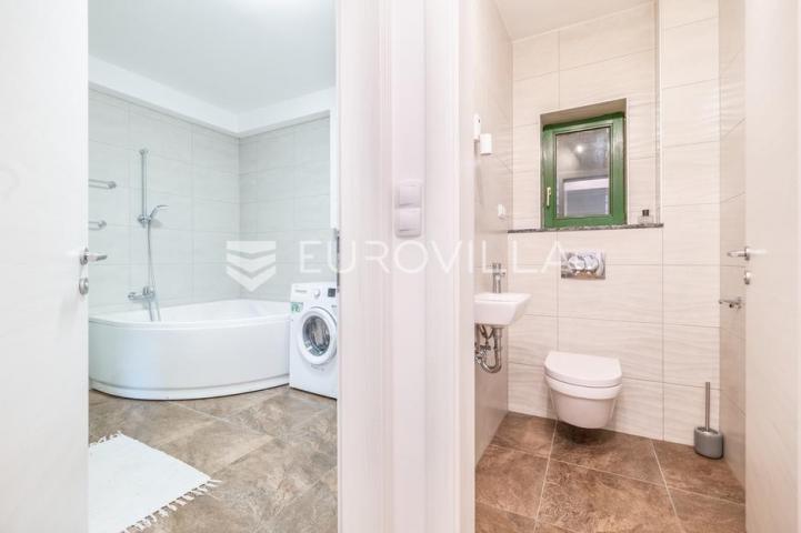 Remete, novouređen trosoban stan za najam 137 m²