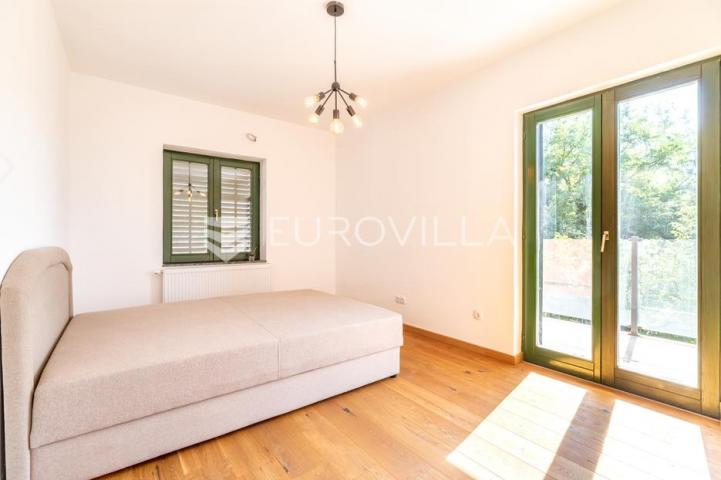 Remete, novouređen trosoban stan za najam 137 m²