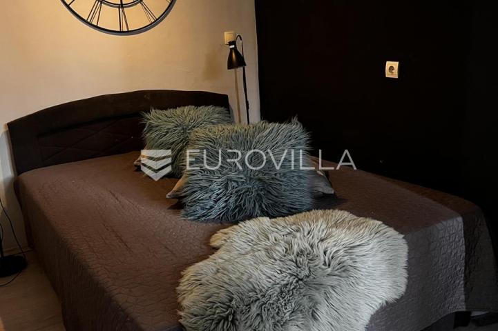 Istra, Rovinj, jednosoban stan neto korisne površine od 47 m² u prizemlju zgrade