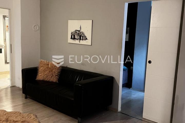 Istra, Rovinj, jednosoban stan neto korisne površine od 47 m² u prizemlju zgrade