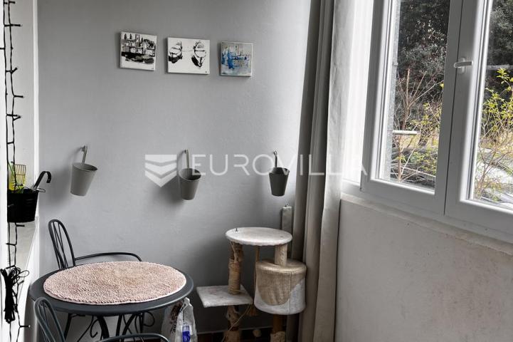 Istra, Rovinj, jednosoban stan neto korisne površine od 47 m² u prizemlju zgrade