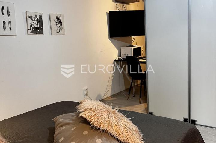 Istra, Rovinj, jednosoban stan neto korisne površine od 47 m² u prizemlju zgrade