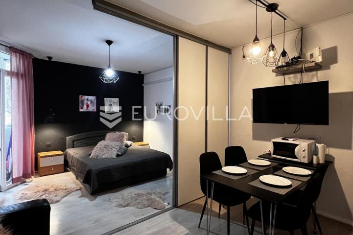Istra, Rovinj, jednosoban stan neto korisne površine od 47 m² u prizemlju zgrade