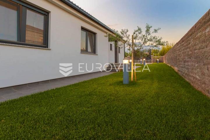 Istra, Šikići, Kuća sa bazenom 145 m2