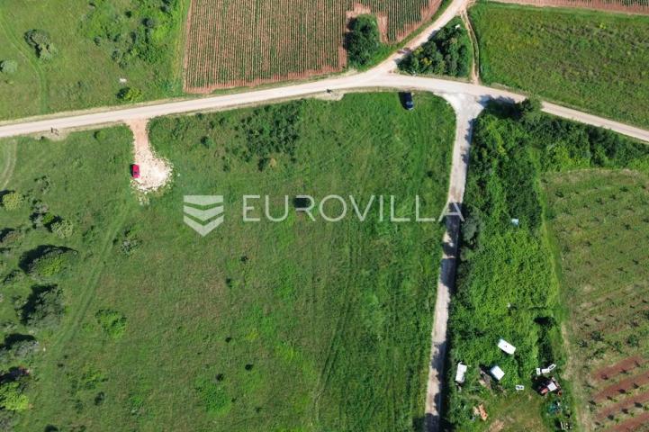 Medulin, Volme - Zemljište u T1/T2 zoni 550 m od mora