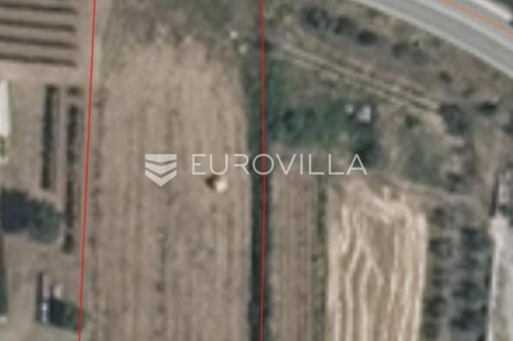 Gračišće, Marcani, Atraktivno građevinsko zemljište 1637 m²