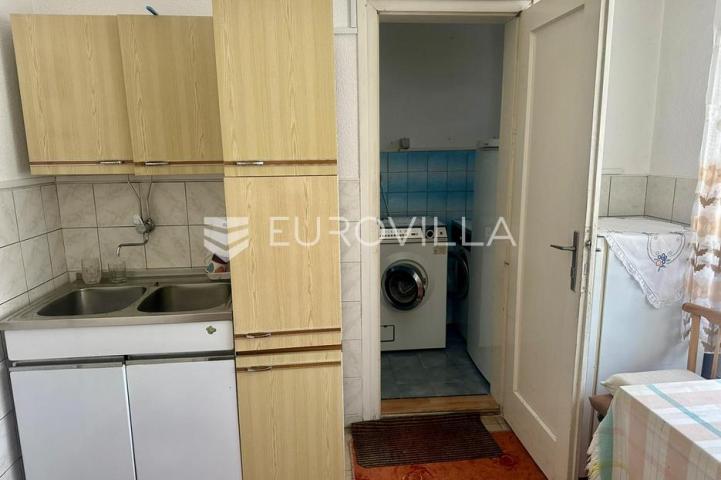 Moravice, jednosoban stan od 52,14 m² s garažom i ljetnom kuhinjom