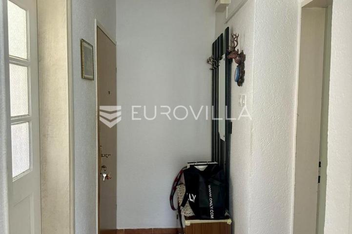 Moravice, jednosoban stan od 52,14 m² s garažom i ljetnom kuhinjom