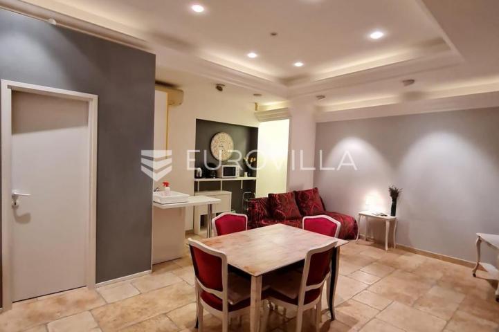 Karlovac, Centar, stan, poslovni prostor 112,6 m², odlična lokacija