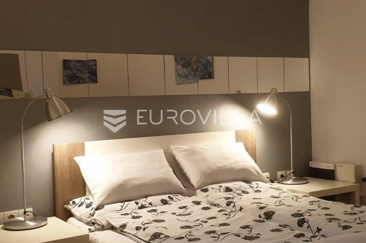 Karlovac, Centar, stan, poslovni prostor 112,6 m², odlična lokacija