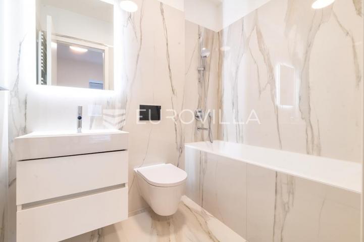 Zagreb, Ribnjak, luksuzni četverosobni stan 130 m², PRVI NAJAM