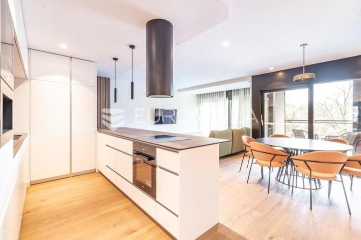 Zagreb, Ribnjak, luksuzni četverosobni stan 130 m², PRVI NAJAM