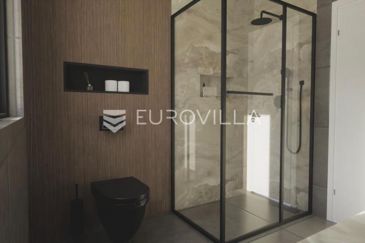 Vodice, NOVOGRADNJA, luksuzna kuća 103,76 m² u nizu s bazenom S4