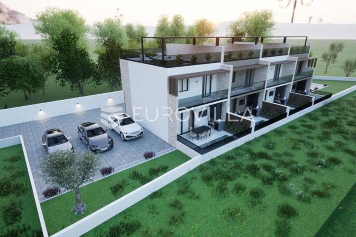 Vodice, NOVOGRADNJA, luksuzna kuća 103,76 m² u nizu s bazenom S4