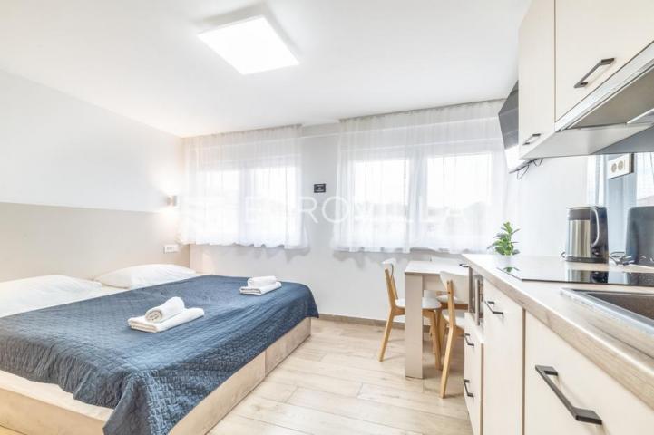 Zagreb, Deželićeva, veliki stan s 5 stambenih jedinica, 121 m²