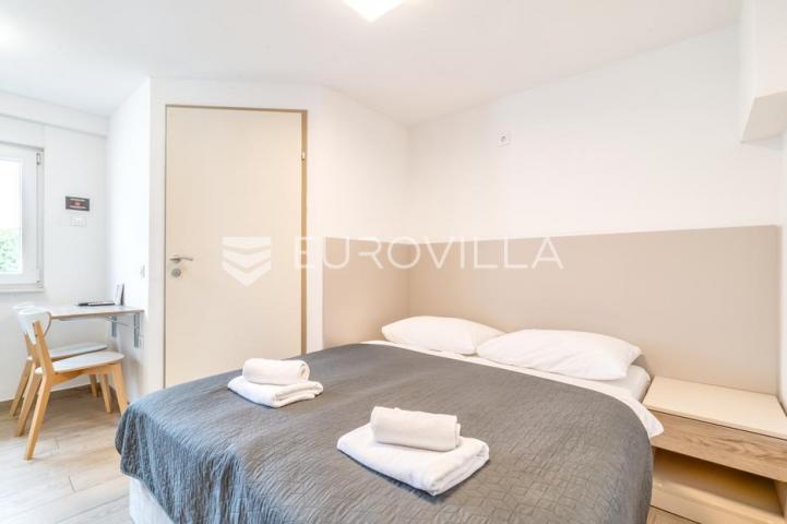 Zagreb, Deželićeva, veliki stan s 5 stambenih jedinica, 121 m²