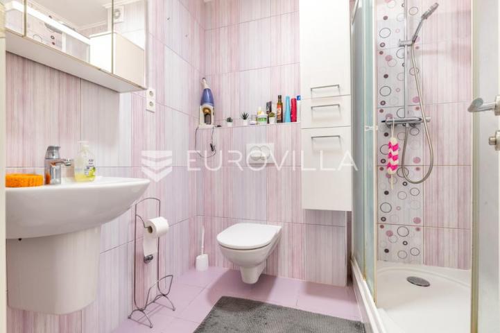 Sesvete, Kašinska, trosoban stan sa vrtom, prizemlje 66 m²
