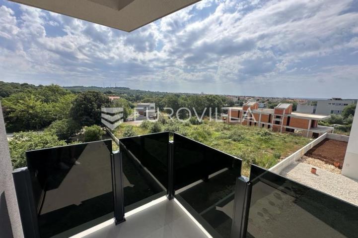 Istra, Medulin, odličan trosoban stan na 2. katu s POGLEDOM NA MORE, 62.58 m²
