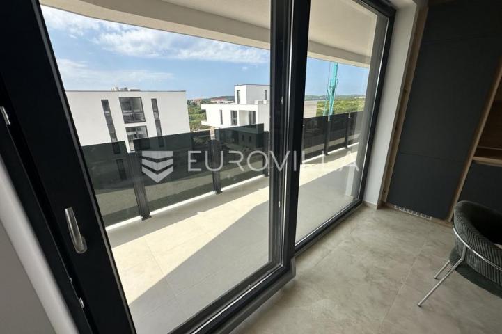 Istra, Medulin, odličan trosoban stan na 2. katu s POGLEDOM NA MORE, 62.58 m²