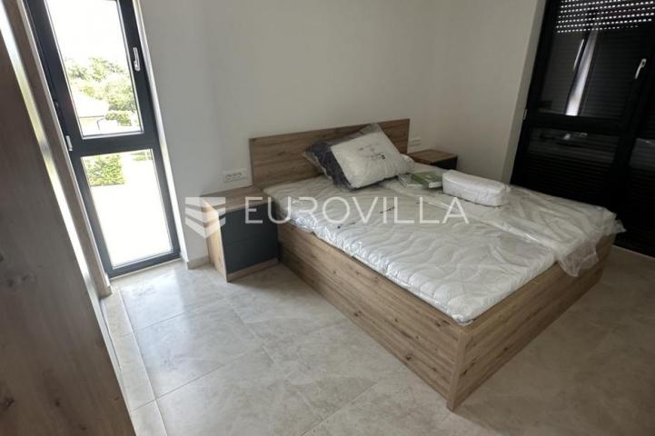 Istra, Medulin, odličan trosoban stan na 2. katu s POGLEDOM NA MORE, 62.58 m²