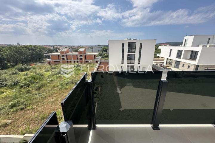 Istra, Medulin, odličan trosoban stan na 2. katu s POGLEDOM NA MORE, 62.58 m²