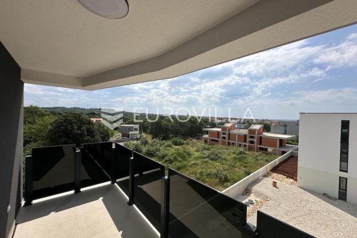 Istra, Medulin, odličan trosoban stan na 2. katu s POGLEDOM NA MORE, 62.58 m²