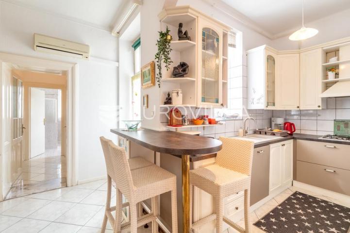 Centar, Masarykova prekrasan četverosoban stan 124 m²