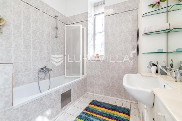 Centar, Masarykova prekrasan četverosoban stan 124 m²
