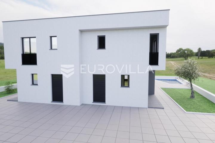 UMAG, Moderna duplex kuća 