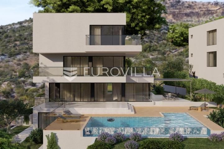 Rogoznica, građevinsko zemljište sa dozvolom i projektom za vilu